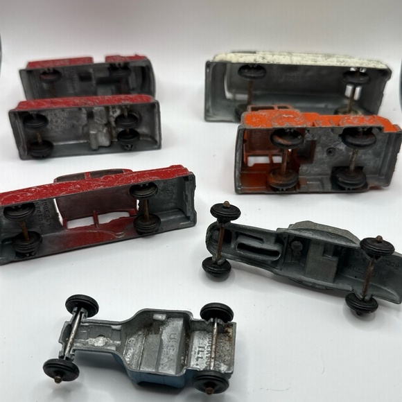 Vintage‎ 1950 Lot of 6 Midgetoy Diecast Metal Cars Firetruck Ambulance Roadster - Picture 4 of 6